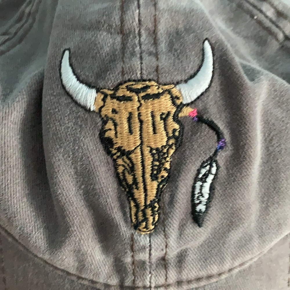 Bull SnapBack - Picture 4 of 4